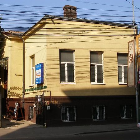 Kretan Hostel Букурещ Екстериор снимка