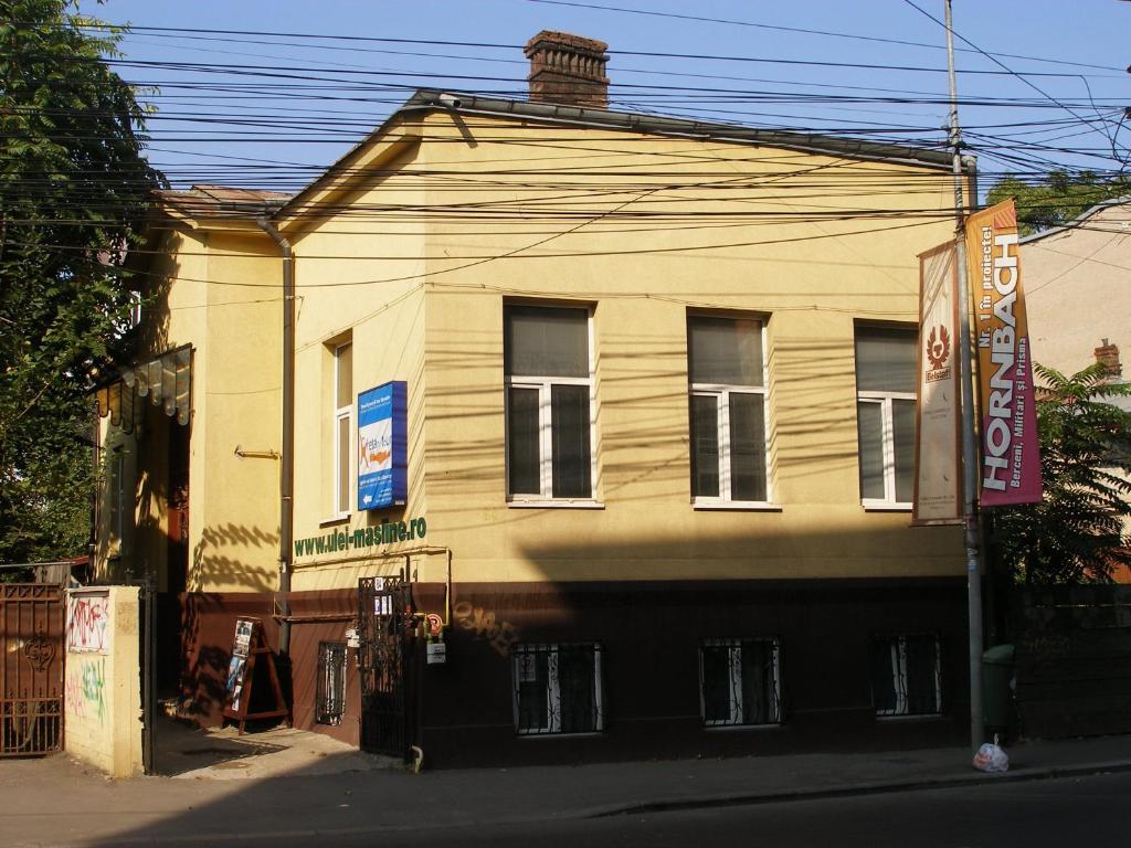 Kretan Hostel Букурещ Екстериор снимка